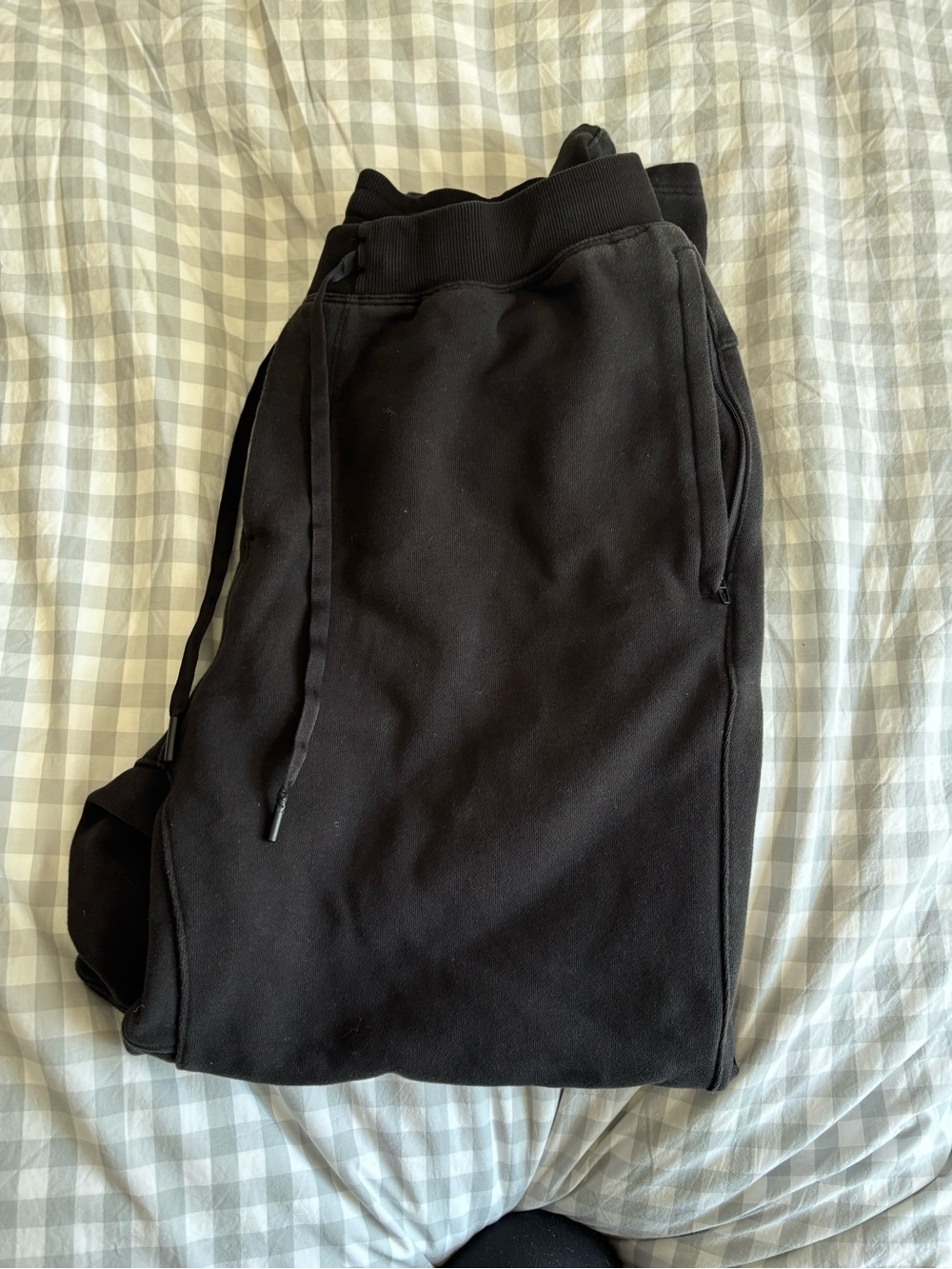 Men's Lululemon Sweatpants - Picture 2 of 7